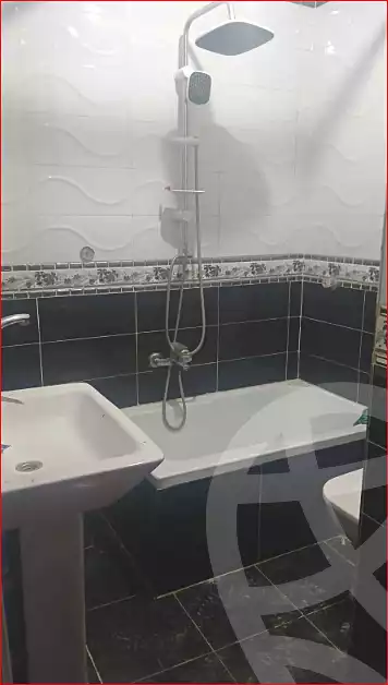https://aqarmap.com.eg/ar/listing/7220661-for-sale-alexandria-al-agamy-el-hanouvel-el-warsha-st
