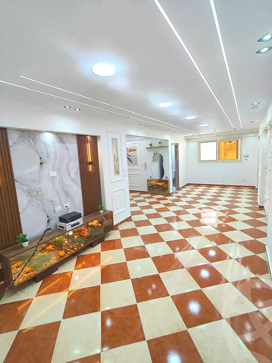 https://aqarmap.com.eg/ar/listing/7220643-for-sale-alexandria-sydy-bshr-sydy-bshr-bhry