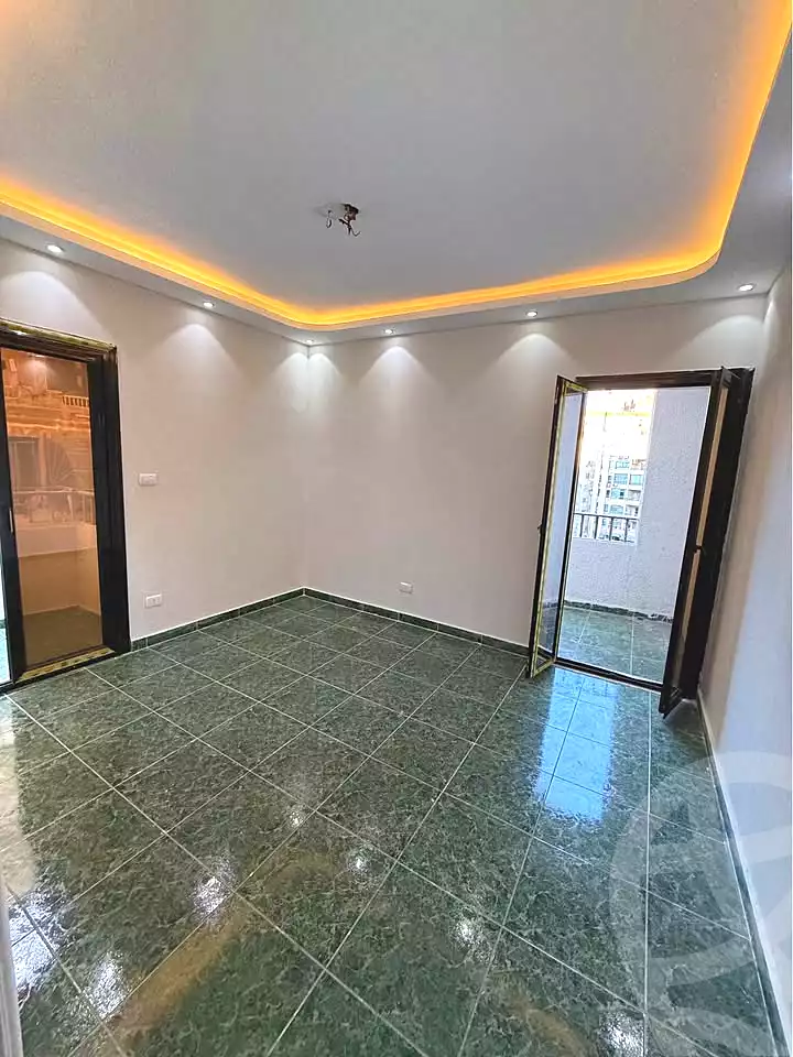 https://aqarmap.com.eg/ar/listing/7220918-for-sale-alexandria-el-asafra-shr-45