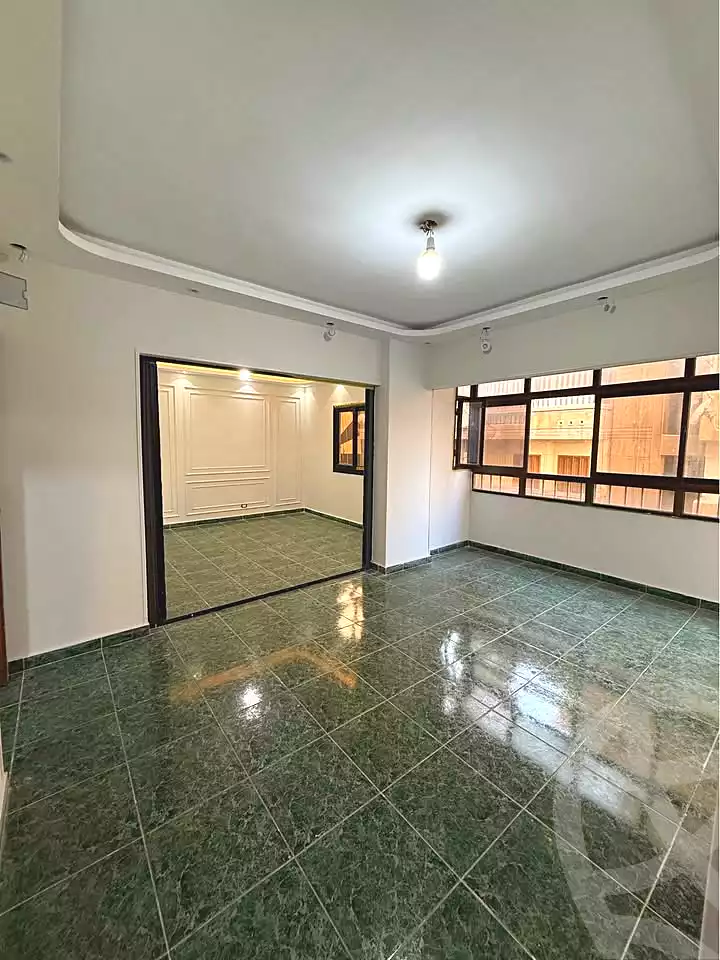 https://aqarmap.com.eg/ar/listing/7220918-for-sale-alexandria-el-asafra-shr-45
