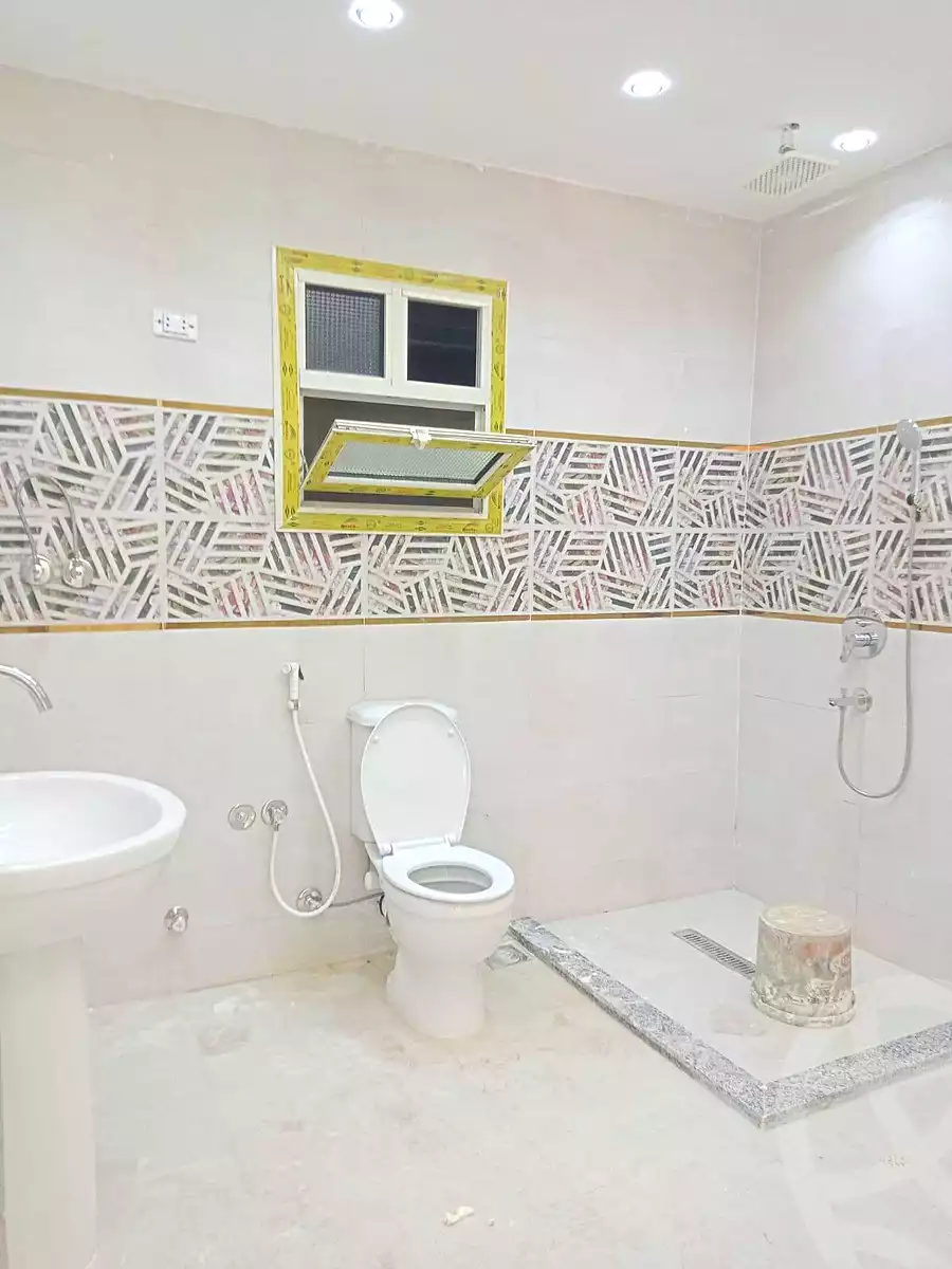 https://aqarmap.com.eg/en/listing/7220956-for-sale-cairo-el-haram-el-lebeny-soltan-khattab-st