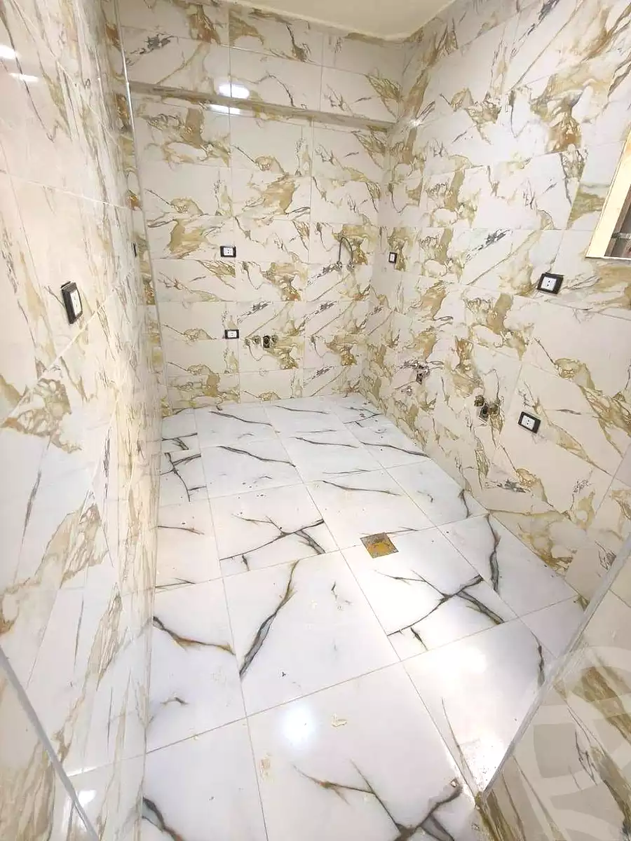 https://aqarmap.com.eg/en/listing/7221158-for-sale-alexandria-lsywf-el-falki