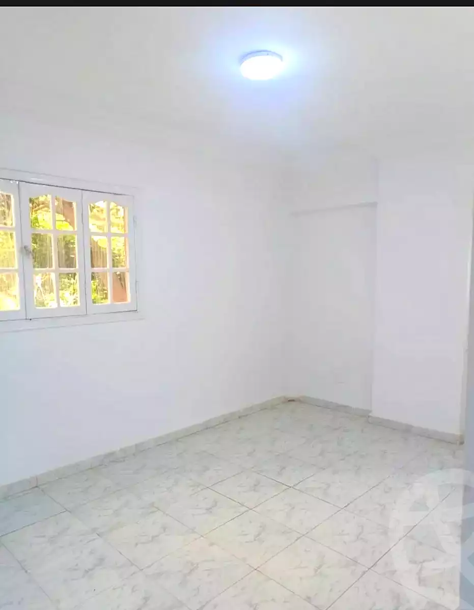 https://aqarmap.com.eg/en/listing/7221256-for-sale-alexandria-el-asafra-l-sfr-bhry