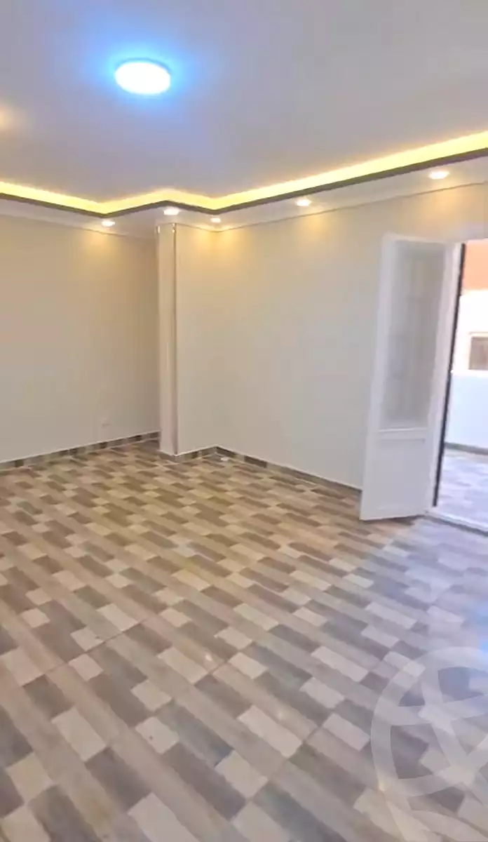 https://aqarmap.com.eg/ar/listing/7221272-for-sale-alexandria-al-agamy-bw-ywsf
