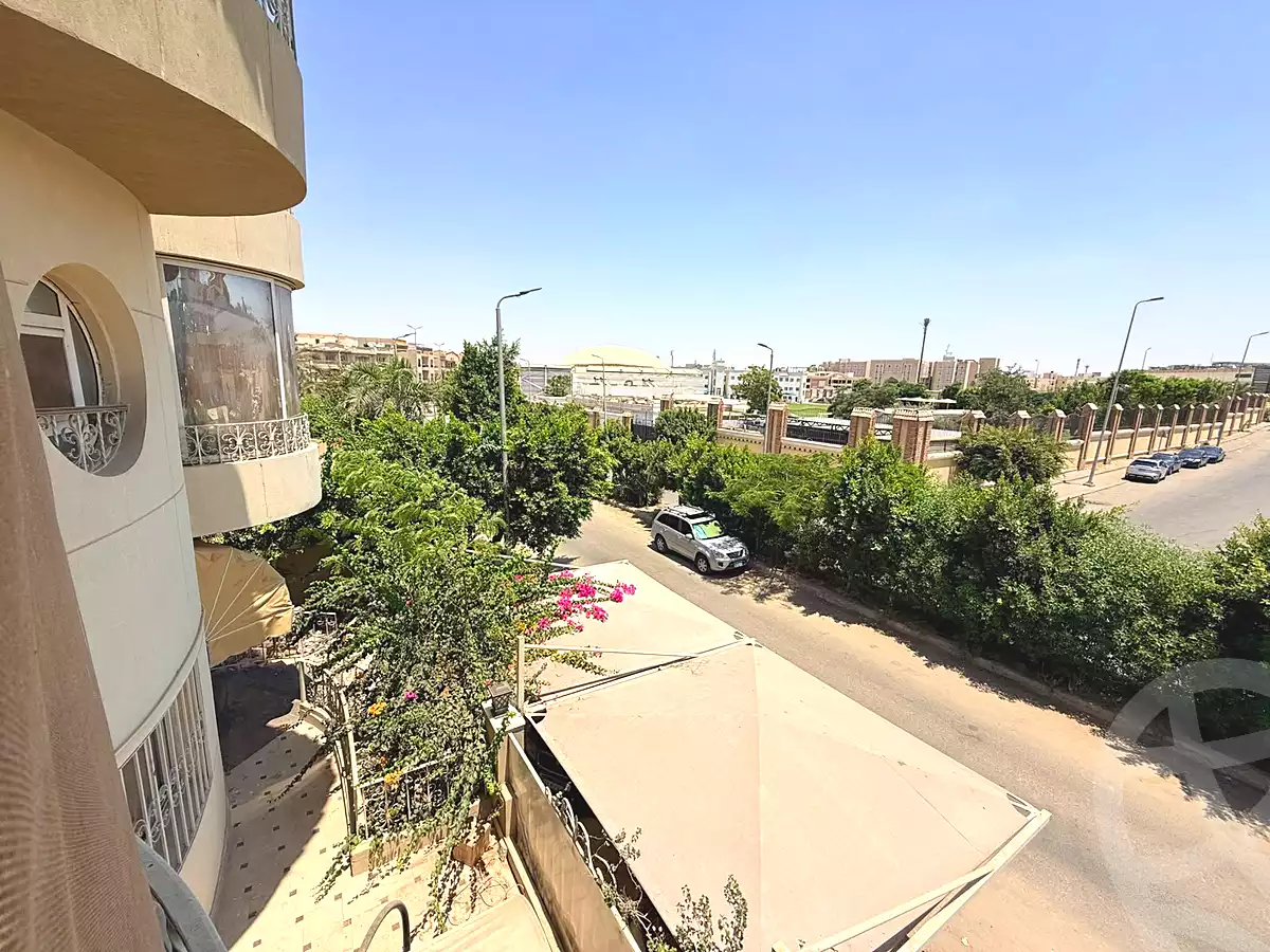 https://aqarmap.com.eg/ar/listing/7221574-for-sale-cairo-new-cairo-el-ahyaa-first-neighborhood-omar-ibn-abd-el-aziz-st