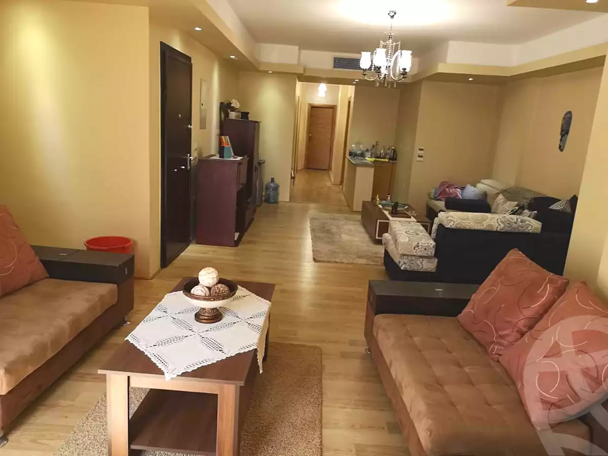 https://aqarmap.com.eg/ar/listing/7221607-for-sale-cairo-new-cairo-compounds-kmbwnd-lnkhyl