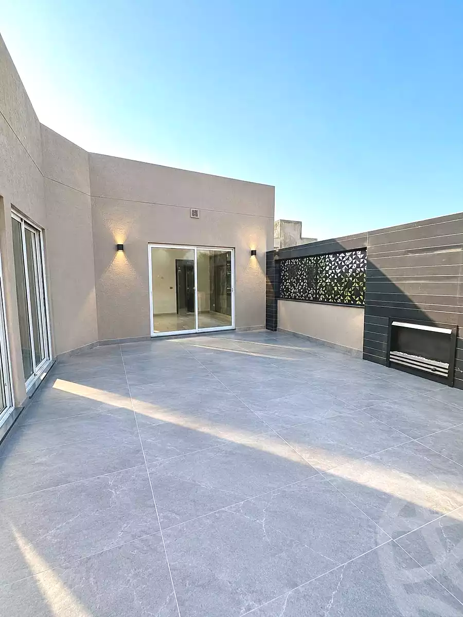 https://aqarmap.com.eg/en/listing/7221727-for-sale-cairo-new-cairo-compounds-el-patio-town-compound-la-vista