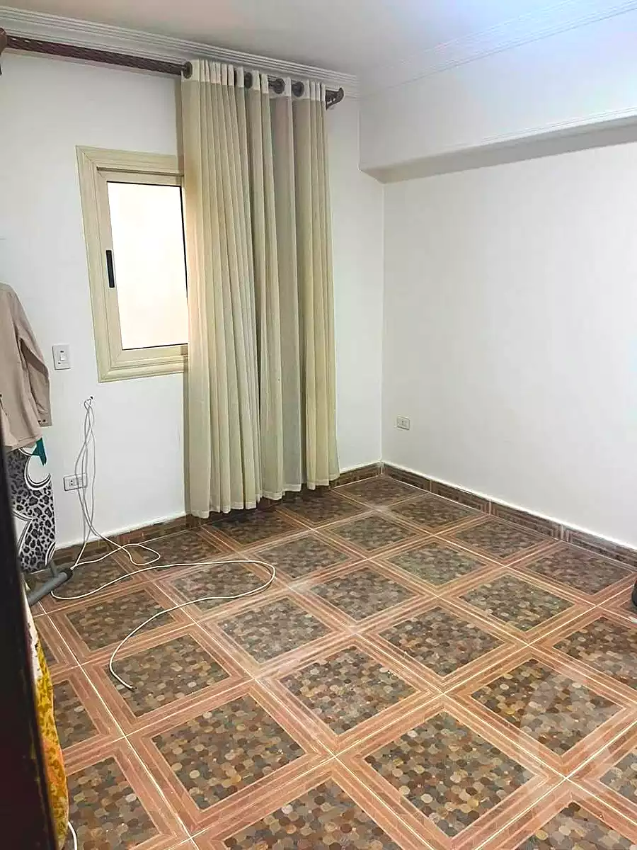 https://aqarmap.com.eg/ar/listing/7221922-for-sale-cairo-helwan-helwan-el-sharkeya-mostafa-safwat-st