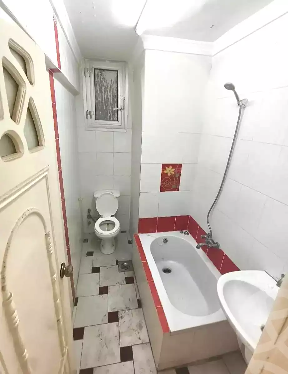 https://aqarmap.com.eg/ar/listing/7222462-for-sale-alexandria-al-agamy-l-jmy-lbhry-abd-el-hameed-radwan-st