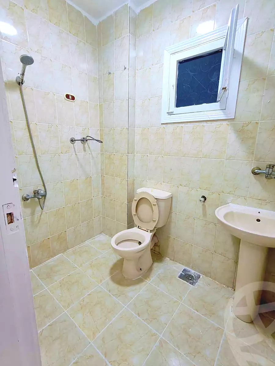 https://aqarmap.com.eg/ar/listing/7222498-for-sale-alexandria-al-agamy-shataa-el-nakheel