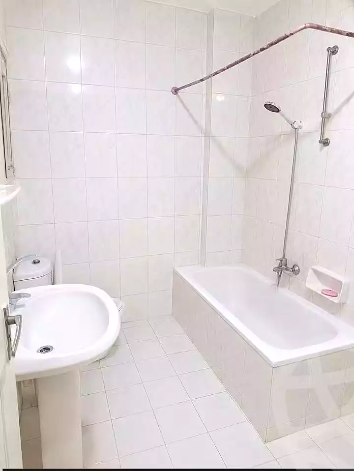 https://aqarmap.com.eg/ar/listing/7222673-for-sale-cairo-el-haram-shareaa-khatem-el-morsalen