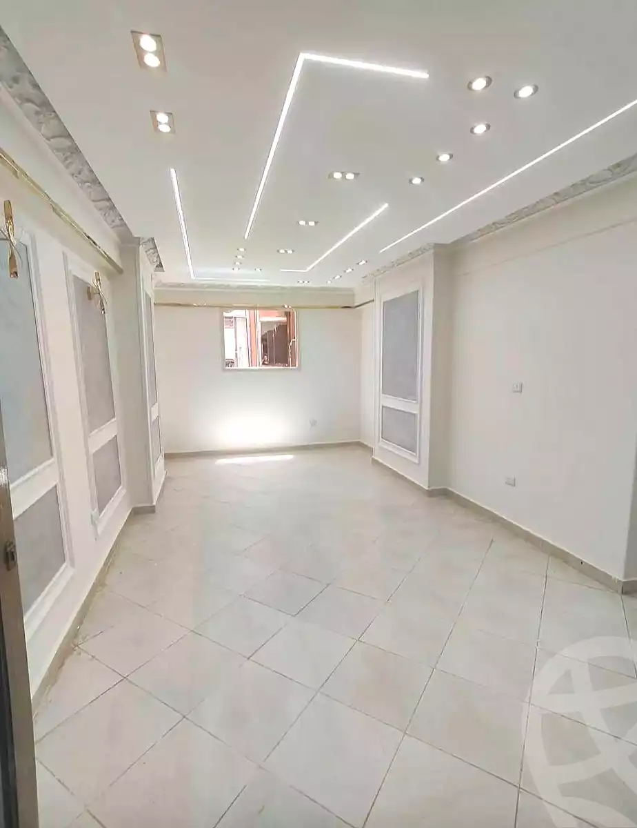 https://aqarmap.com.eg/ar/listing/7222864-for-sale-alexandria-el-asafra-l-sfr-bhry