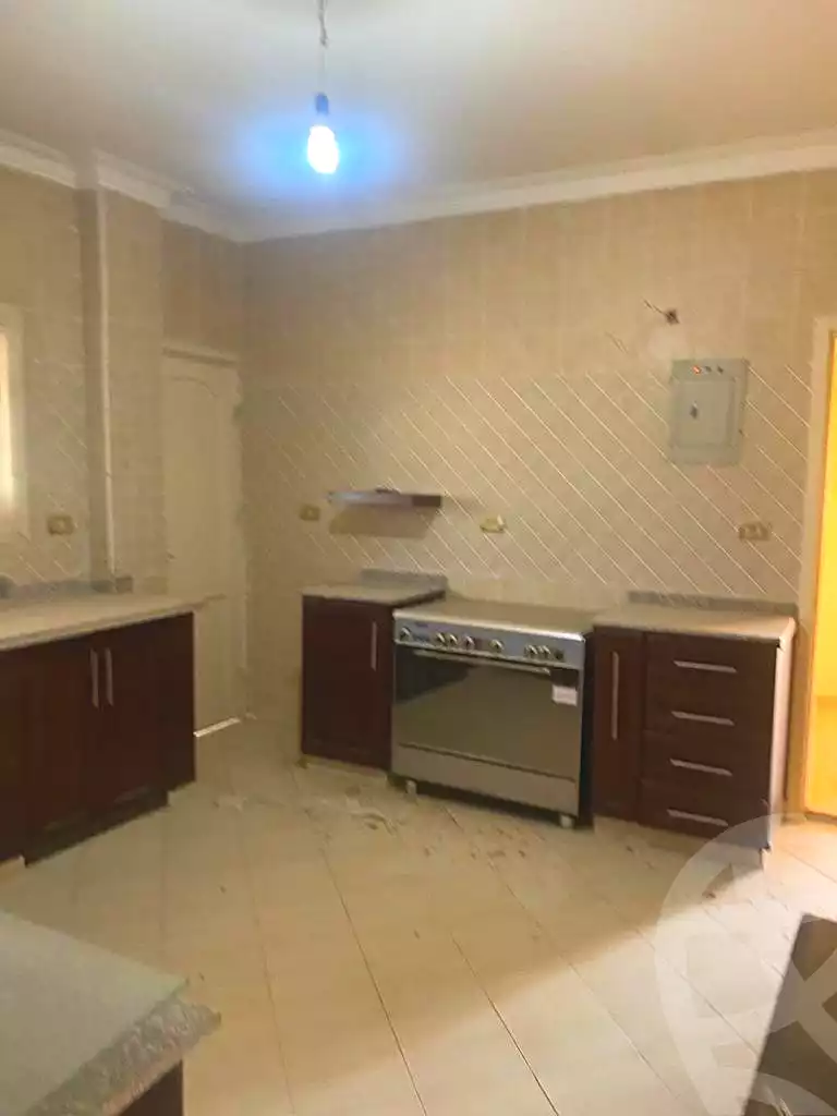 https://aqarmap.com.eg/ar/listing/7223014-for-sale-cairo-faisal-kafr-tohormos-queen-nazli-st