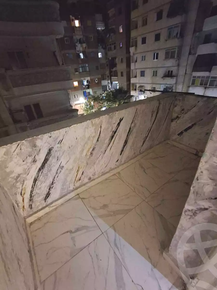 https://aqarmap.com.eg/ar/listing/7223264-for-sale-alexandria-bahray-el-anfoshy-sidi-kazman-st