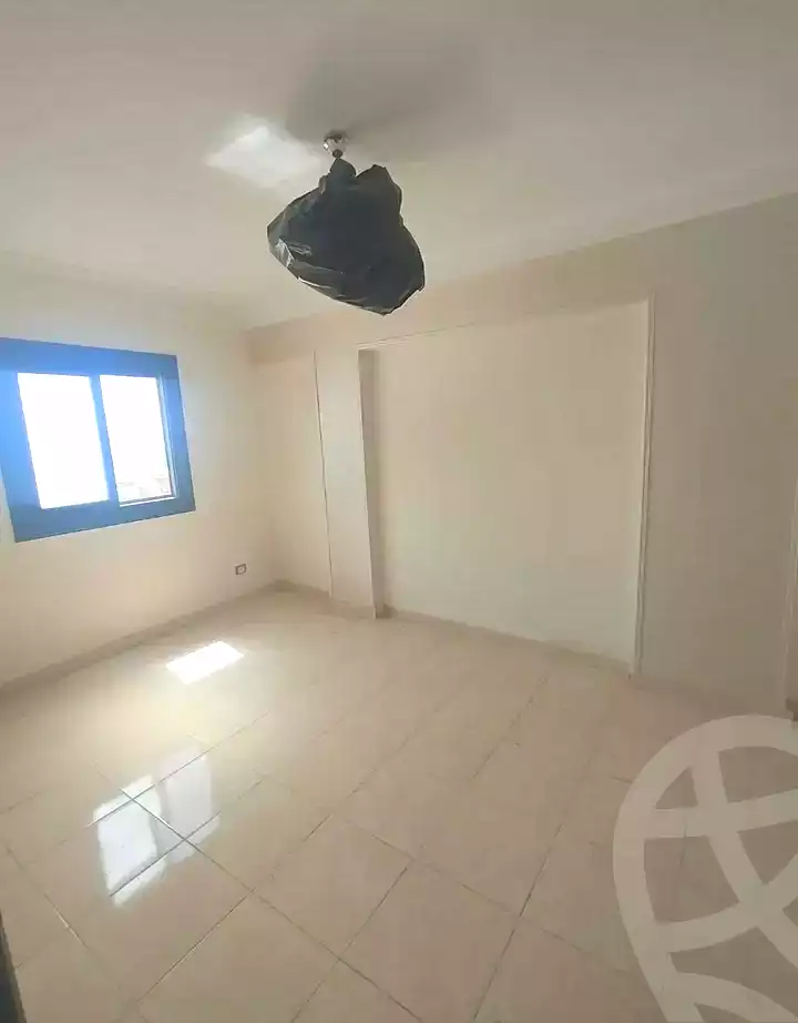https://aqarmap.com.eg/ar/listing/7223302-for-sale-alexandria-al-agamy-lbytsh-el-saleheen-mosque-st