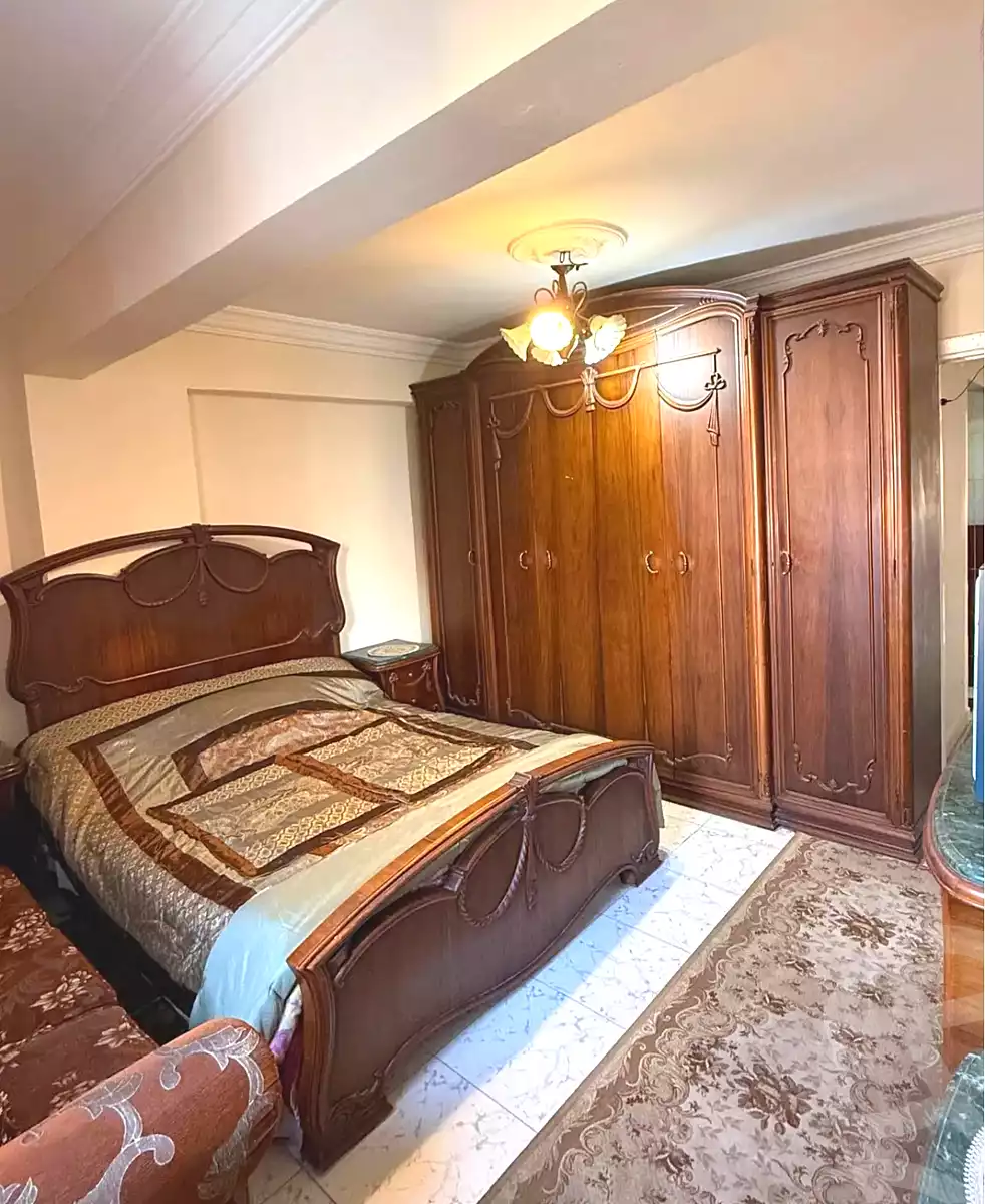 https://aqarmap.com.eg/ar/listing/7223431-for-sale-alexandria-sydy-bshr-sydy-bshr-bhry-ibrahim-el-sayed-st