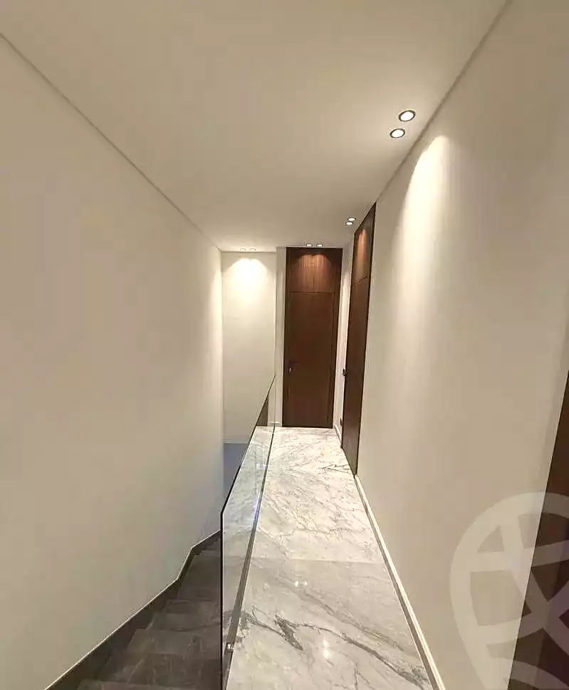 2 BR Townhouse in Hyde Park, photo 6 of 13