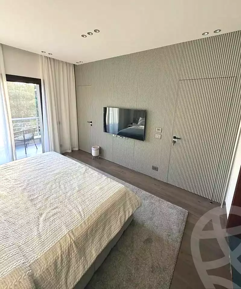 2 BR Townhouse in Hyde Park, photo 10 of 13