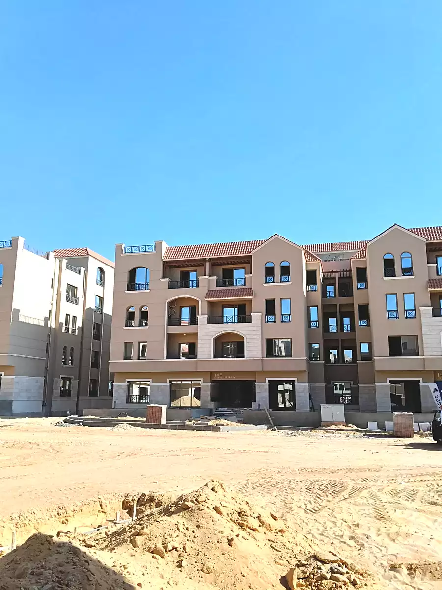 https://aqarmap.com.eg/ar/listing/7223665-for-sale-cairo-el-shorouk-compounds-yfy-ryzydns