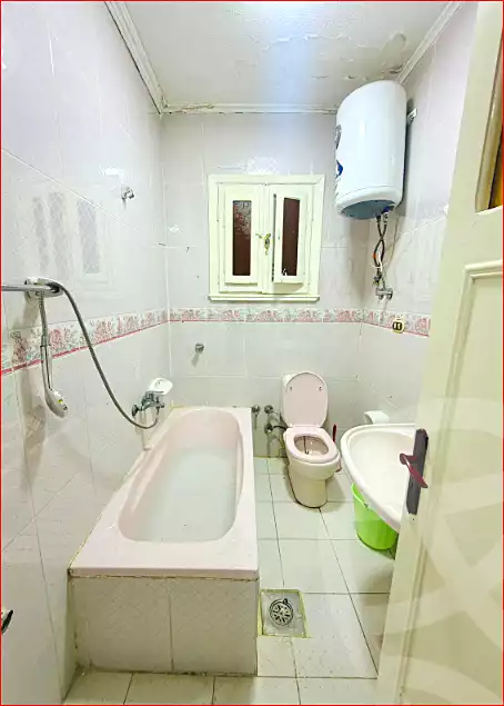 https://aqarmap.com.eg/ar/listing/7224077-for-sale-alexandria-al-agamy-shataa-el-nakheel