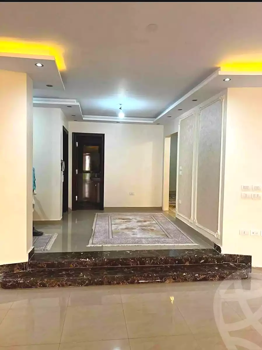 https://aqarmap.com.eg/ar/listing/7224083-for-sale-cairo-new-cairo-el-yassamin-el-yasmeen-3-mohamed-rahim-st
