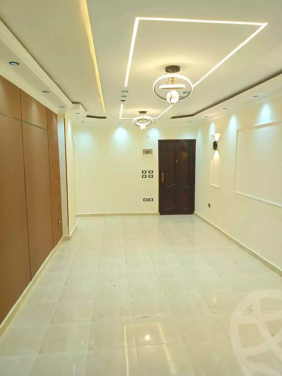 https://aqarmap.com.eg/ar/listing/7224300-for-sale-alexandria-al-agamy-el-hanouvel