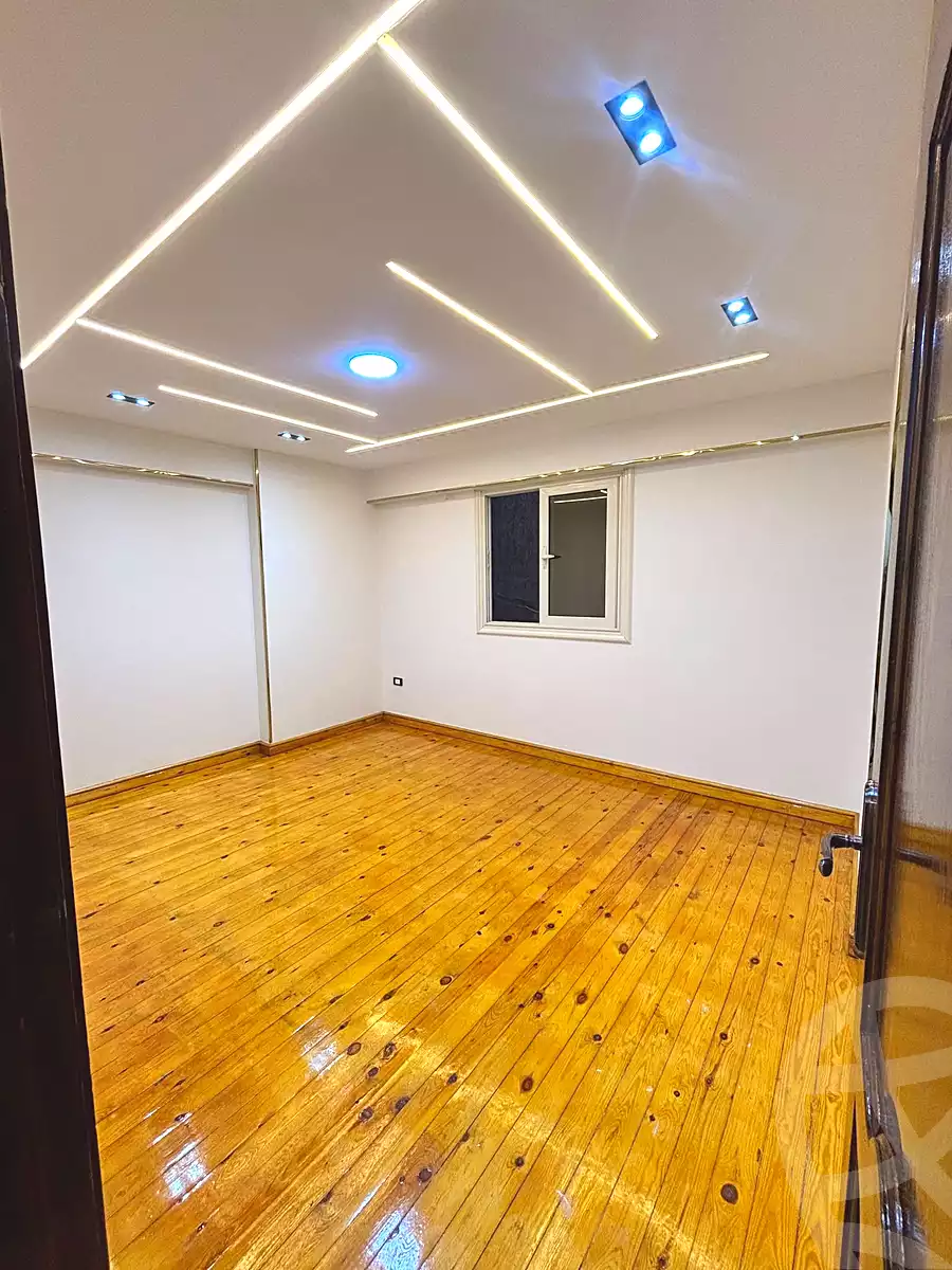 https://aqarmap.com.eg/ar/listing/7224548-for-sale-alexandria-sydy-bshr-sydy-bshr-bhry-shr-lsg-mhmd-bd-lslm