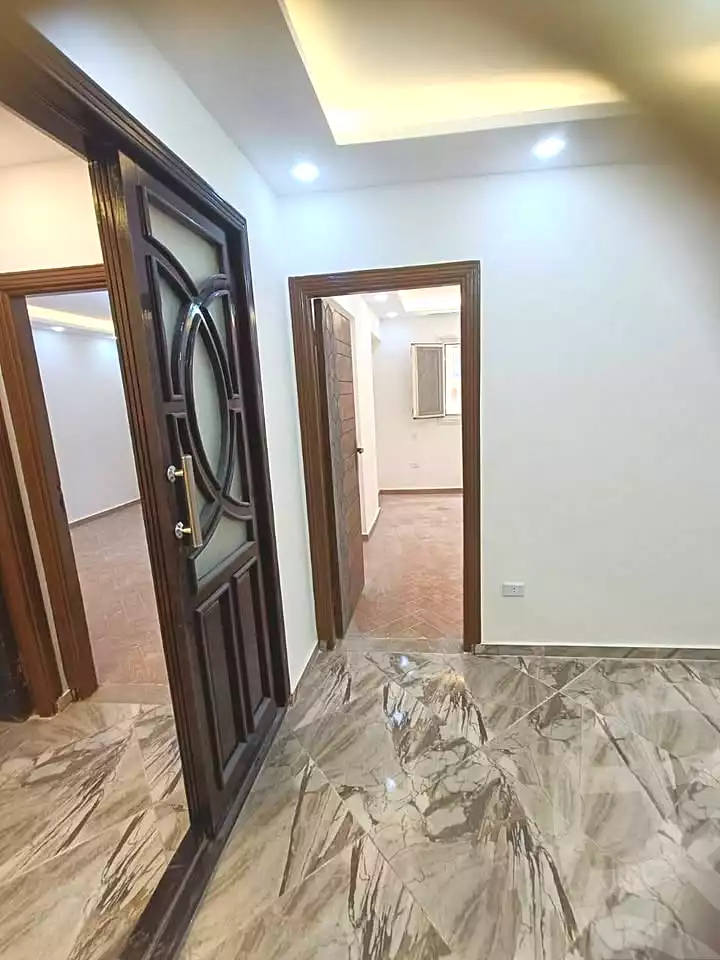https://aqarmap.com.eg/ar/listing/7224844-for-sale-alexandria-sydy-bshr-sydy-bshr-bhry-street-17