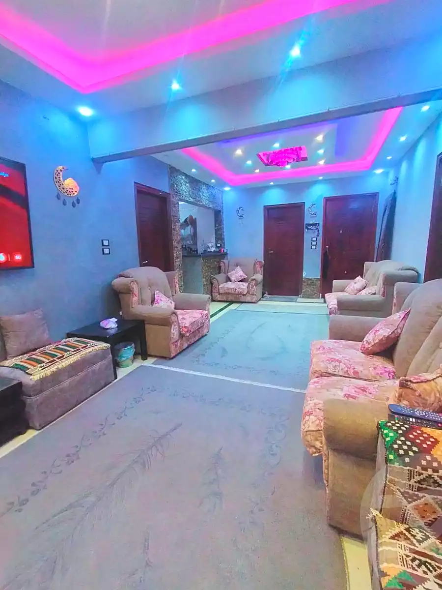 https://aqarmap.com.eg/ar/listing/7225304-for-sale-cairo-helwan-helwan-el-sharkeya-heidar-st