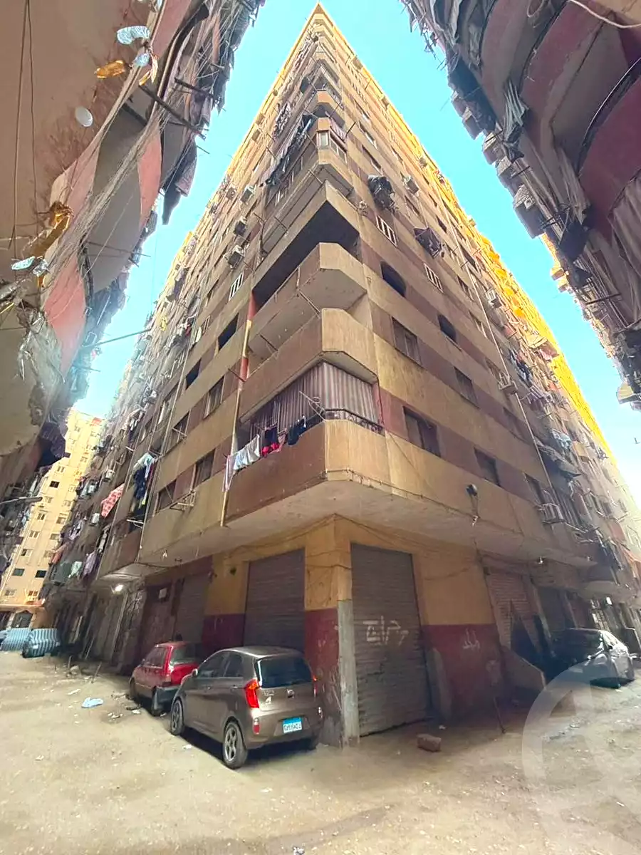 https://aqarmap.com.eg/ar/listing/7226100-for-sale-cairo-helwan-hadayek-helwan-nile-corniche-st