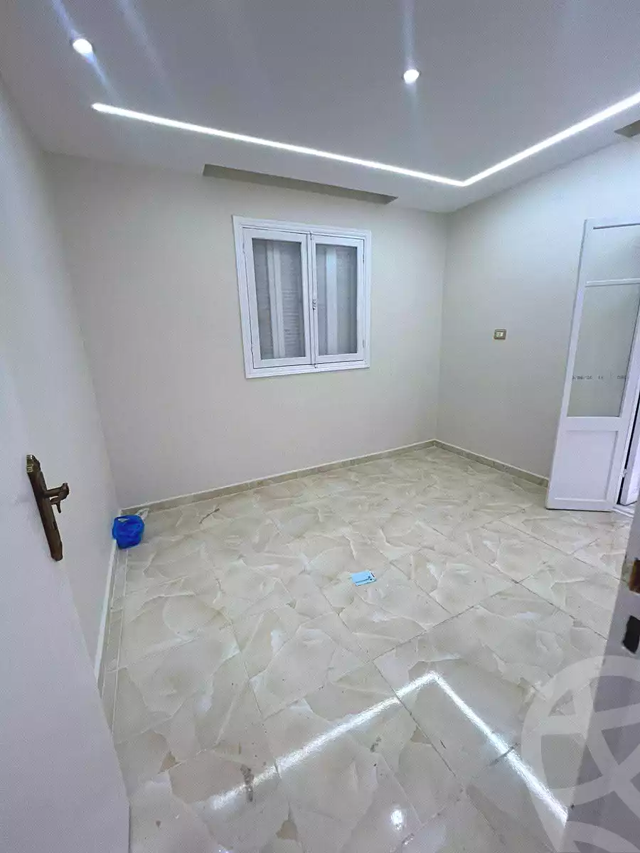 https://aqarmap.com.eg/ar/listing/7226240-for-sale-alexandria-lsywf-el-seyouf-bahri
