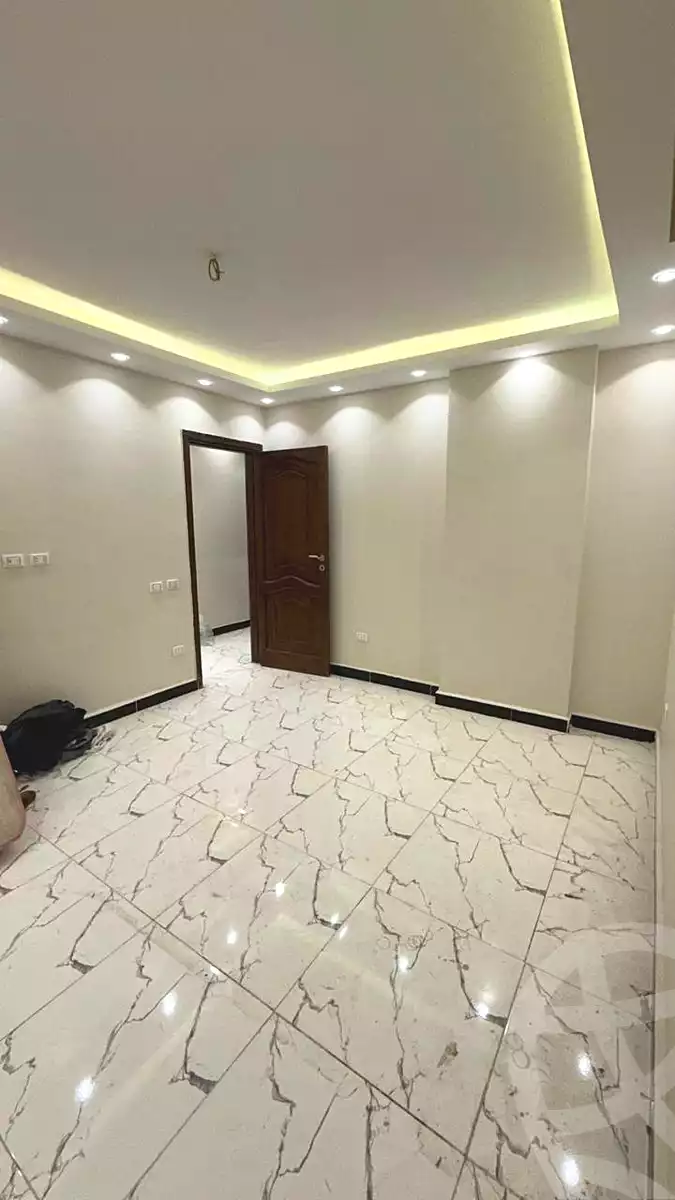 https://aqarmap.com.eg/ar/listing/7226264-for-sale-cairo-6th-of-october-el-ahyaa-neighborhood-3rd-al-hay-al-thalith-st