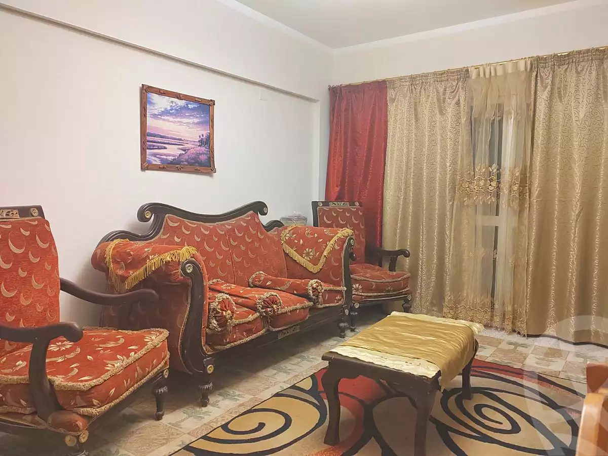 https://aqarmap.com.eg/ar/listing/7226407-for-rent-cairo-el-sheikh-zayed-city-el-hay-elawel-street-10