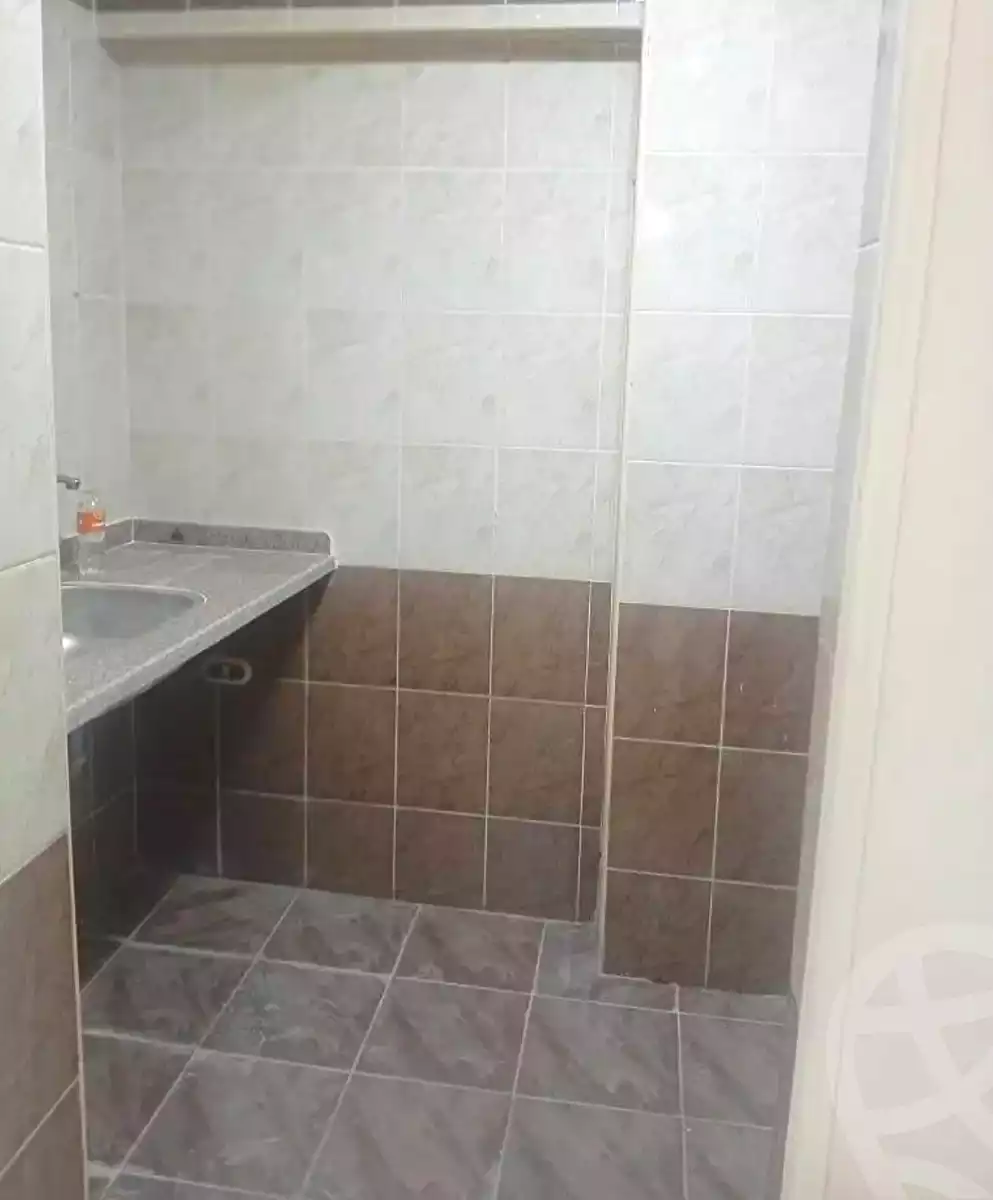 https://aqarmap.com.eg/ar/listing/7226418-for-sale-alexandria-sydy-bshr-sydy-bshr-bhry-gamal-abd-el-nasir-st