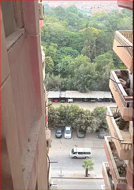 https://aqarmap.com.eg/en/listing/7226449-for-sale-cairo-helwan-hadayek-helwan-nile-corniche-st