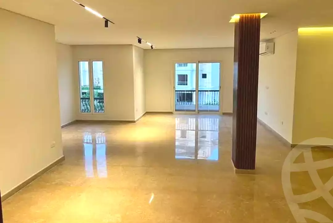 https://aqarmap.com.eg/ar/listing/7226618-for-sale-cairo-new-cairo-compounds-mountain-view-hyde-park