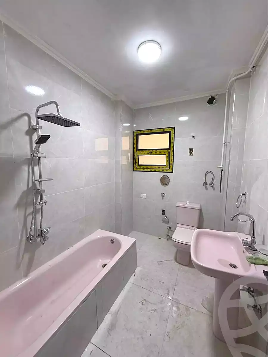 https://aqarmap.com.eg/en/listing/7226783-for-sale-alexandria-el-asafra-shr-45