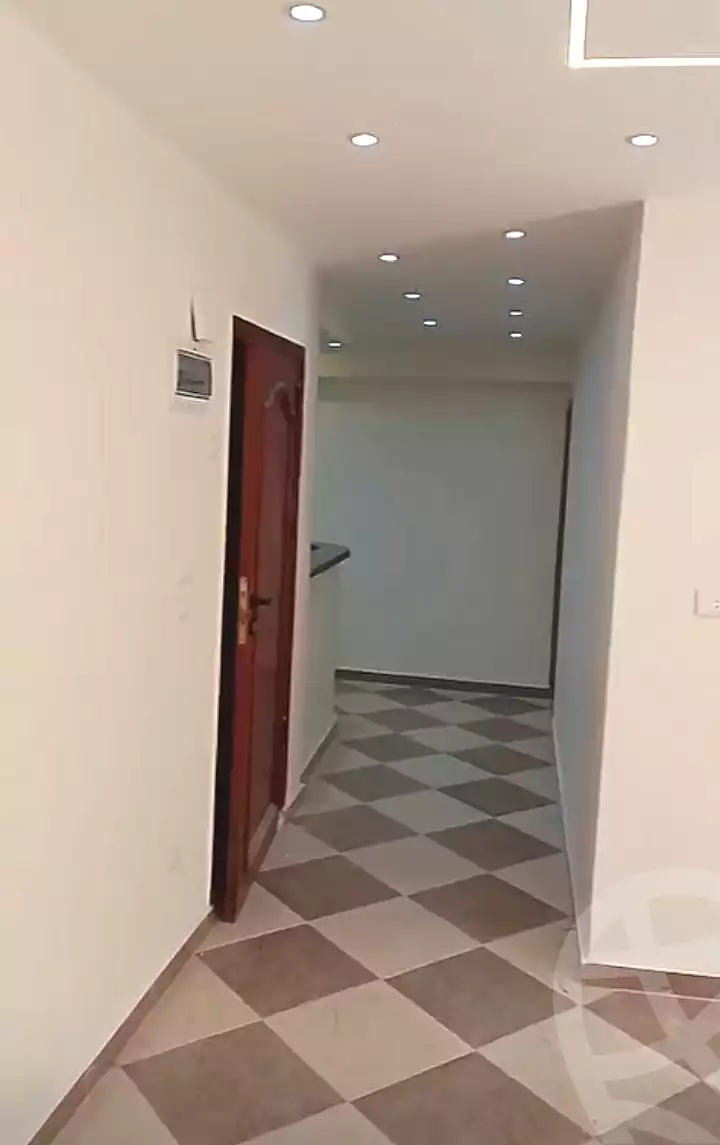 https://aqarmap.com.eg/ar/listing/7227113-for-sale-alexandria-sydy-bshr-sydy-bshr-bhry-shr-mhmd-njyb
