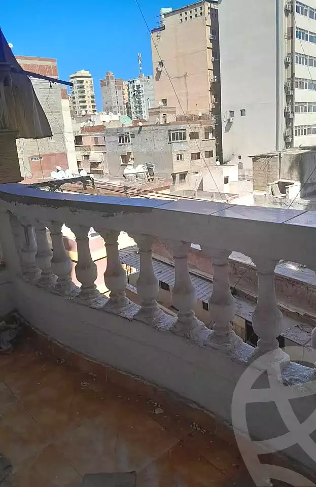 https://aqarmap.com.eg/ar/listing/7227157-for-sale-alexandria-el-asafra-l-sfr-bhry