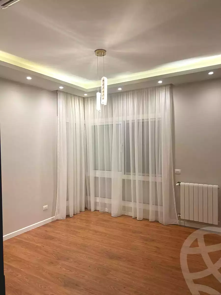 https://aqarmap.com.eg/en/listing/7227178-for-rent-cairo-new-cairo-compounds-hyde-park-centre-ville-hyde-park