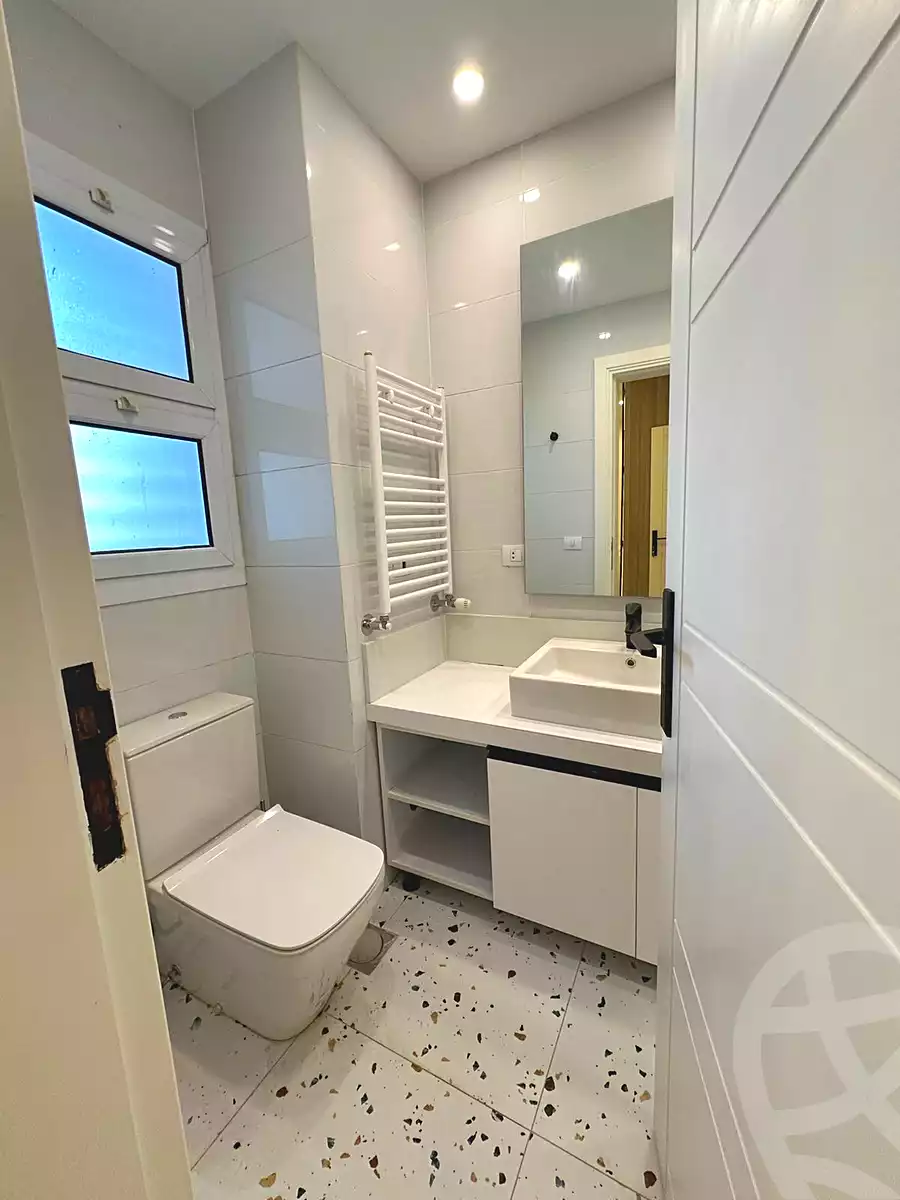 https://aqarmap.com.eg/en/listing/7227178-for-rent-cairo-new-cairo-compounds-hyde-park-centre-ville-hyde-park