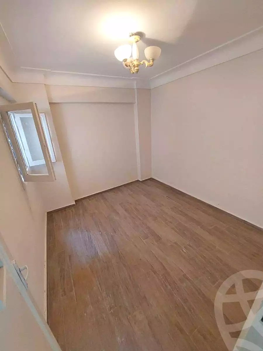 https://aqarmap.com.eg/ar/listing/7227202-for-sale-alexandria-sydy-bshr-sydy-bshr-bhry