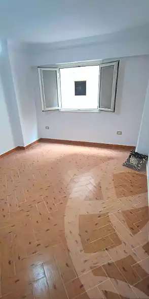 https://aqarmap.com.eg/en/listing/7228063-for-rent-alexandria-smouha