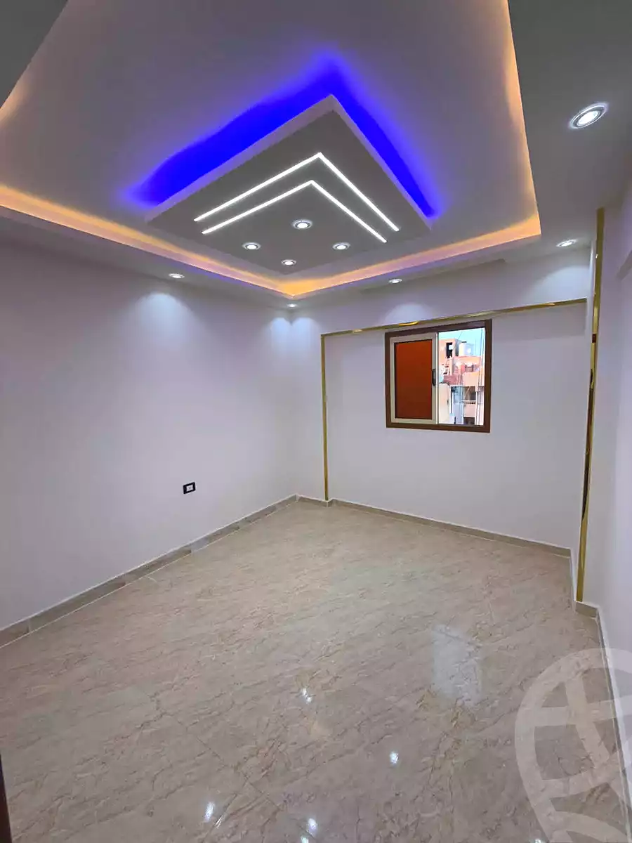 https://aqarmap.com.eg/ar/listing/7228104-for-sale-alexandria-miami-el-sayed-radwan-st