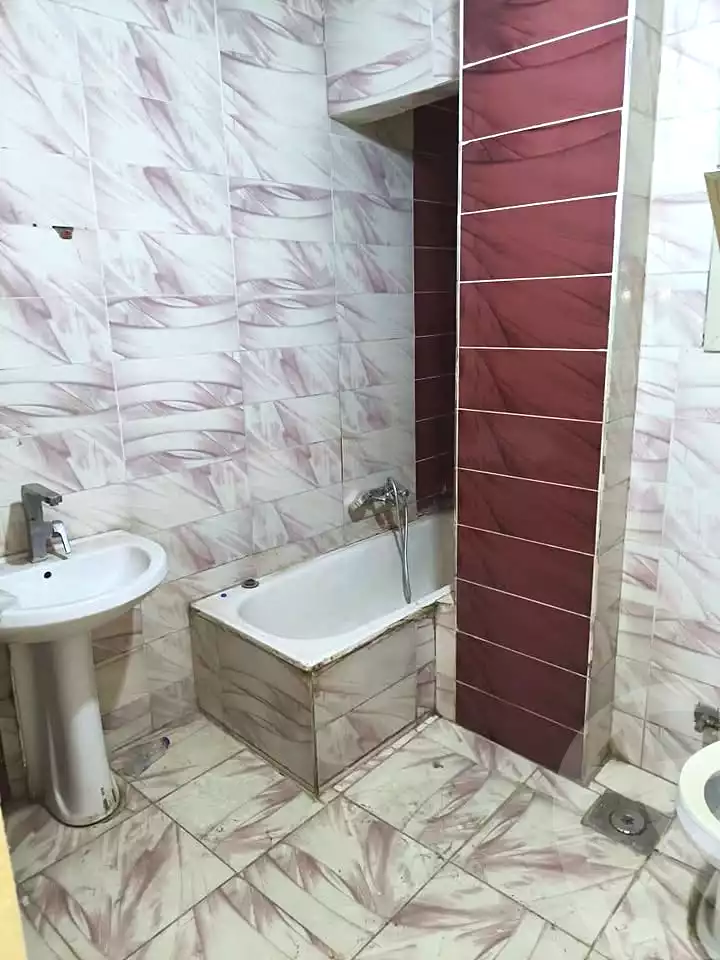 https://aqarmap.com.eg/ar/listing/7228520-for-rent-cairo-el-haram-shareaa-khatem-el-morsalen