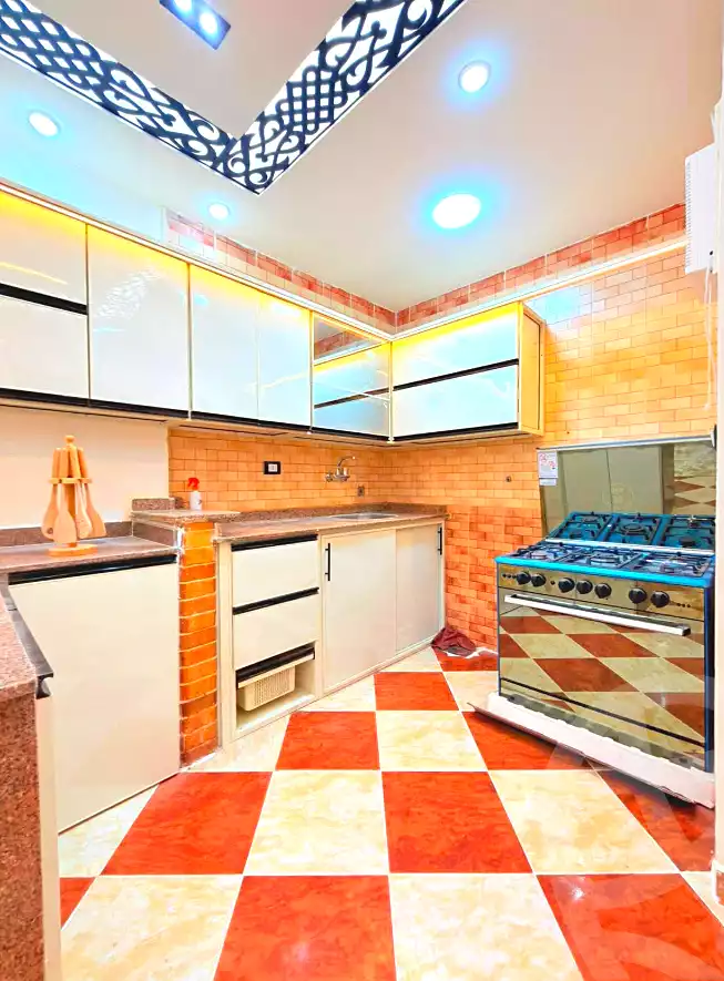 https://aqarmap.com.eg/ar/listing/7228957-for-sale-alexandria-al-agamy-shataa-el-nakheel