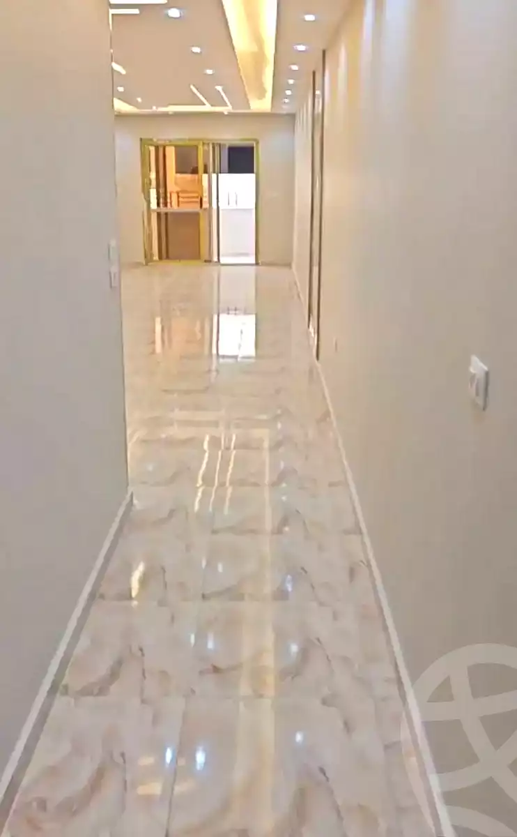 https://aqarmap.com.eg/ar/listing/7229056-for-sale-cairo-helwan-hadayek-helwan-el-eshrein-st