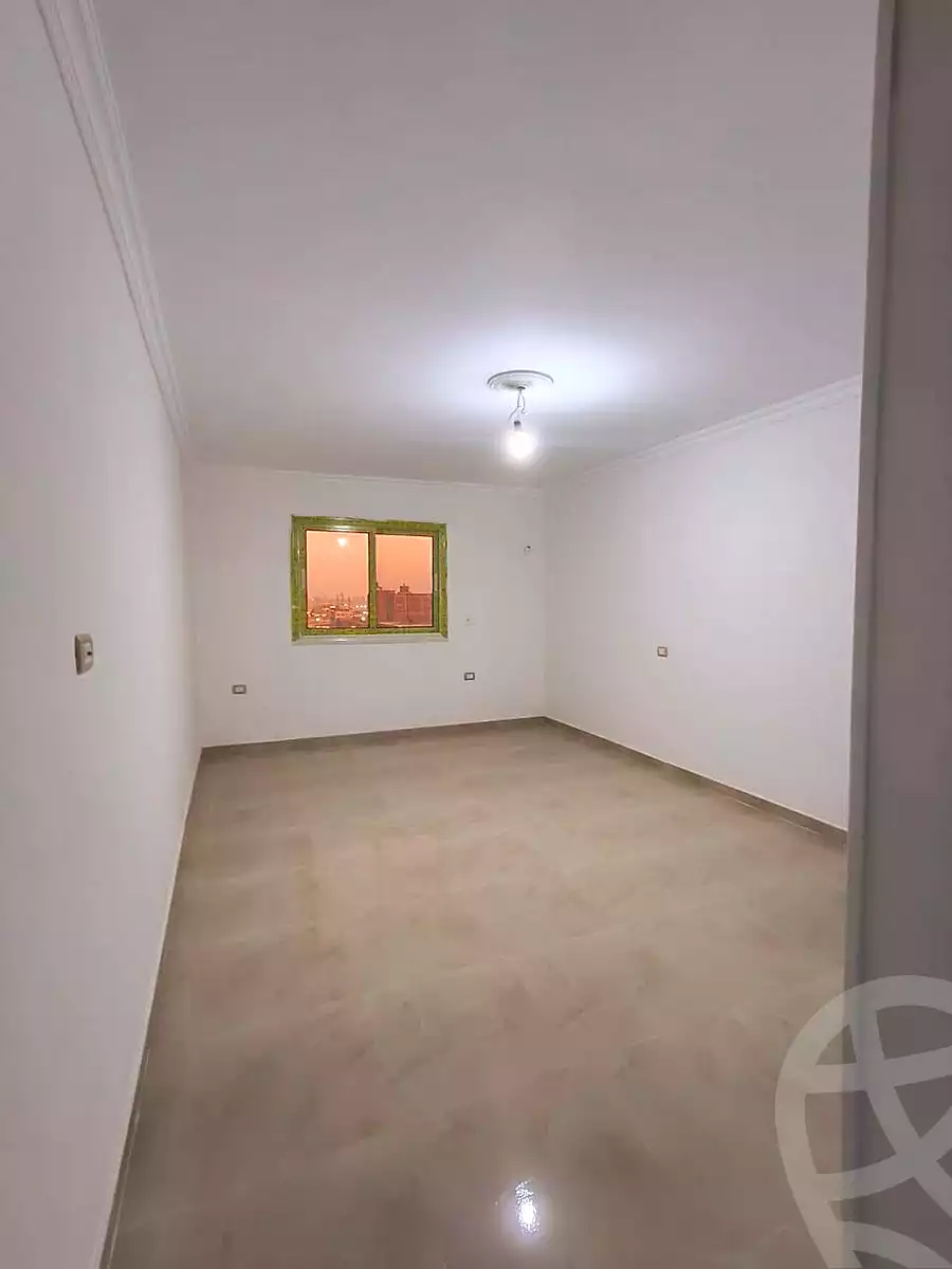 https://aqarmap.com.eg/ar/listing/7229177-for-sale-cairo-helwan-helwan-el-sharkeya-latif-basha-st