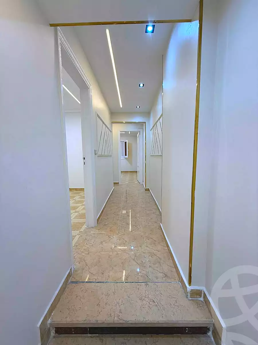 https://aqarmap.com.eg/ar/listing/7229295-for-sale-alexandria-sydy-bshr-sydy-bshr-bhry-shr-mhmwd-l-yswy