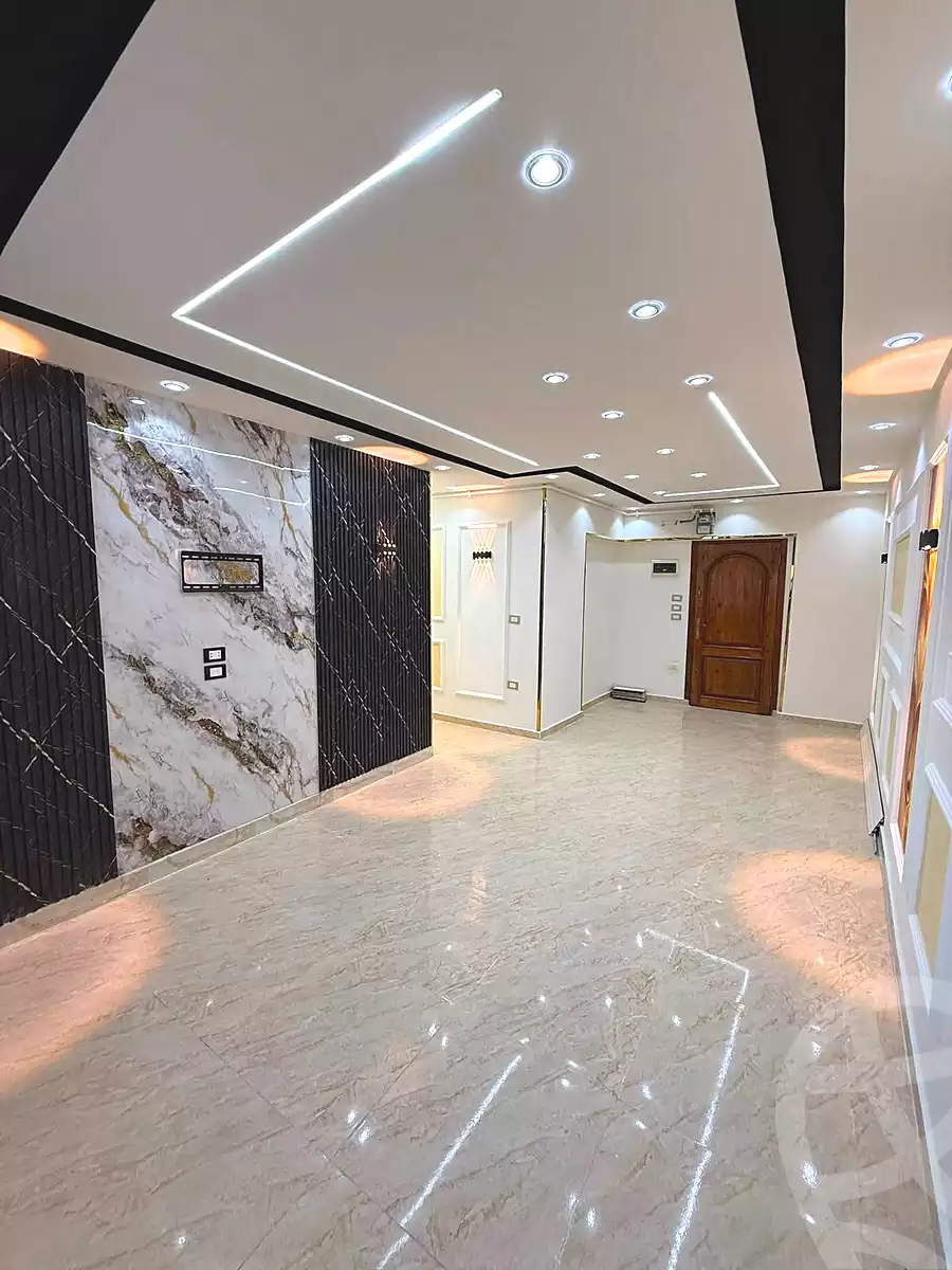 https://aqarmap.com.eg/ar/listing/7229303-for-sale-alexandria-miami-el-sayed-radwan-st